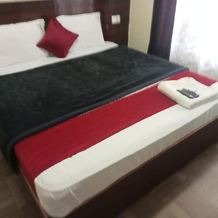 Pinehill Suits Ooty Ngoại thất bức ảnh