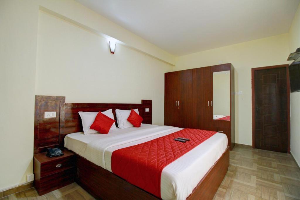 Pinehill Suits Ooty Ngoại thất bức ảnh