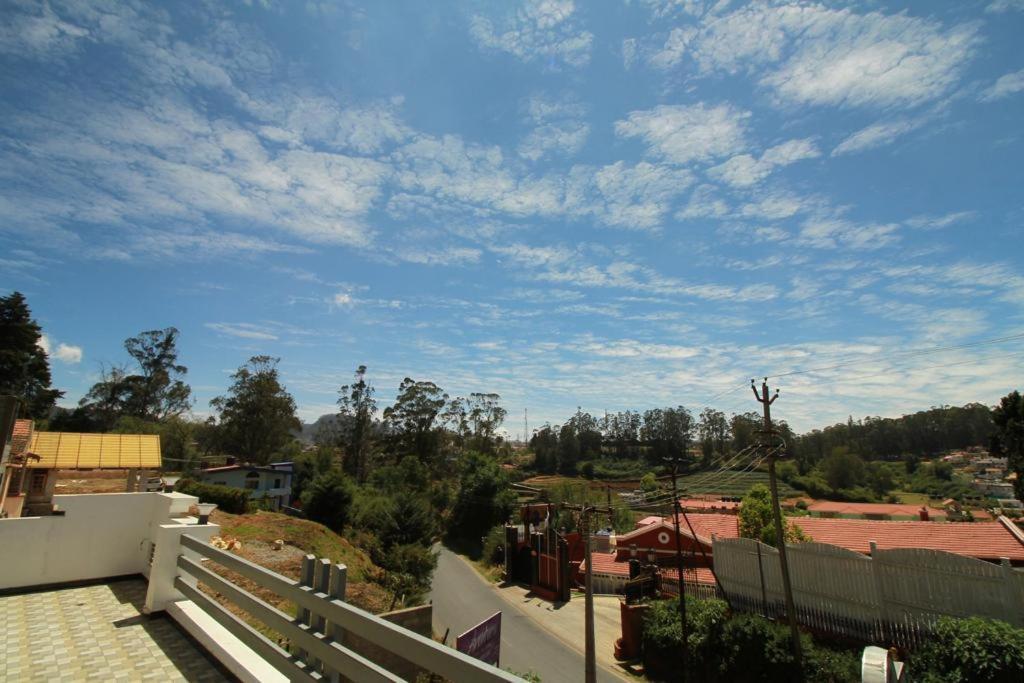 Pinehill Suits Ooty Ngoại thất bức ảnh