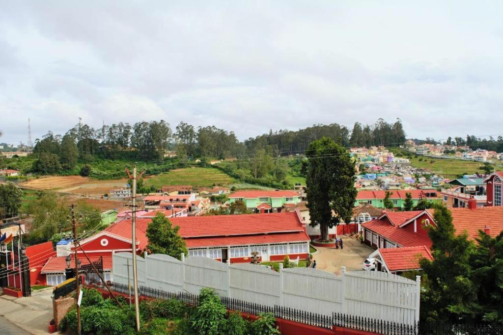 Pinehill Suits Ooty Ngoại thất bức ảnh